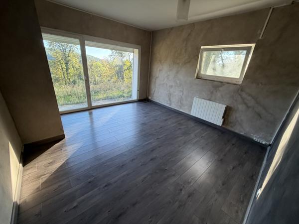 Maison 6 pièce(s) 5 chambre(s) 151 m²