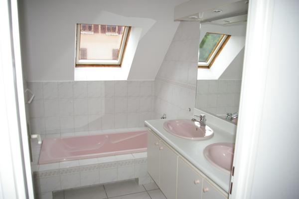 Duplex
                                                                                                                                                                                                                                                                                                                        6 pièce(s)                                                                                                                                                                                                          4 chambre(s)                                                                                                                                                                                                          120  m²
