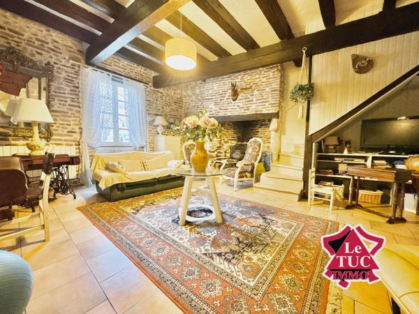 Maison médiévale du XIIIe siècle avec piscine Penne-d'Agenais (47140)