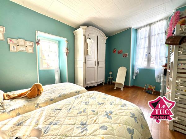 Maison médiévale du XIIIe siècle avec piscine Penne-d'Agenais (47140)