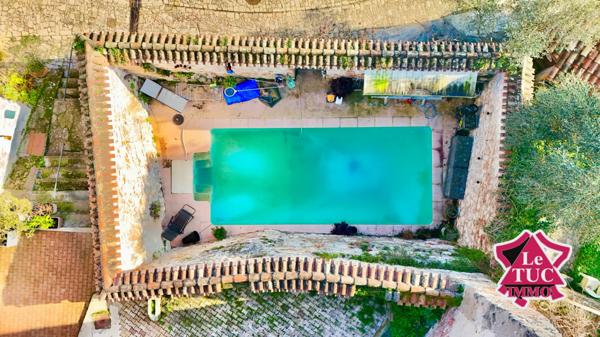 Maison médiévale du XIIIe siècle avec piscine Penne-d'Agenais (47140)