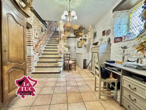 Maison médiévale du XIIIe siècle avec piscine Penne-d'Agenais (47140)