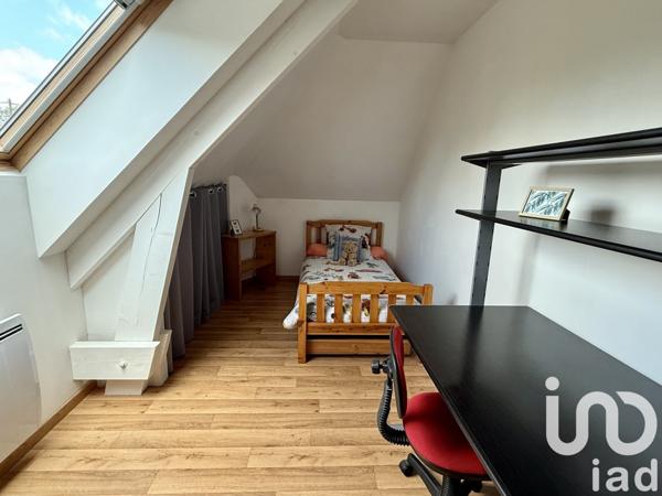 Maison 8 pièces de 220 m² à Beuzeville (27210)