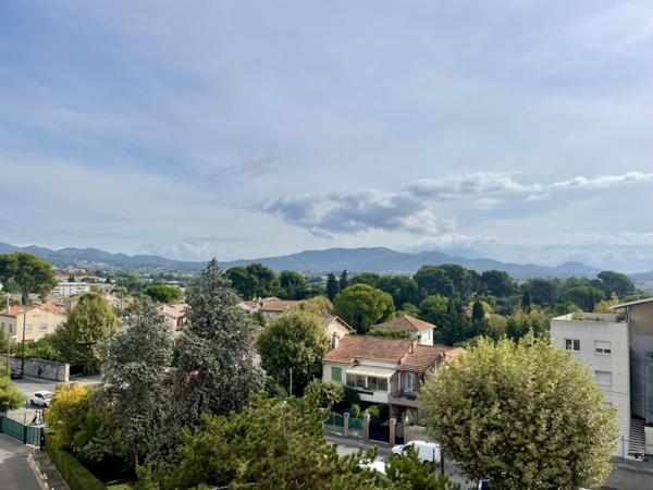 Marseille (13013) Appartement T3/4 80 m² – Dernier étage – Saint-Mitre