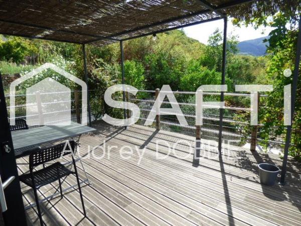 07140 Les Vans : Villa d`architecte avec Piscine