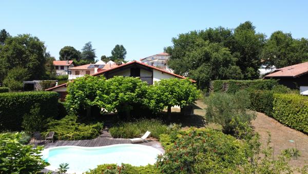 Maison 6 pièces 144 m² sur 2311 m² de terrain avec piscine Saint-Perdon (40090)