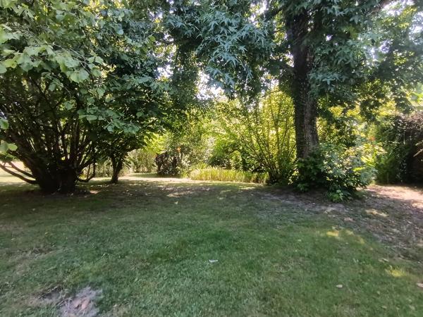 Maison 6 pièces 144 m² sur 2311 m² de terrain avec piscine Saint-Perdon (40090)