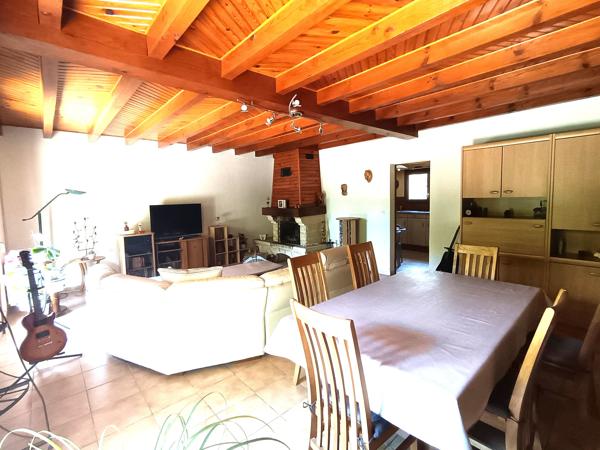 Maison 6 pièces 144 m² sur 2311 m² de terrain avec piscine Saint-Perdon (40090)