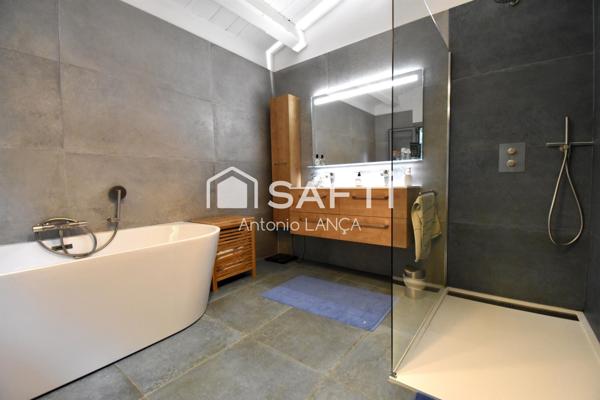 Maison familiale avec studio à Ventabren  -- Une maison qui respire la douceur et la sérénité