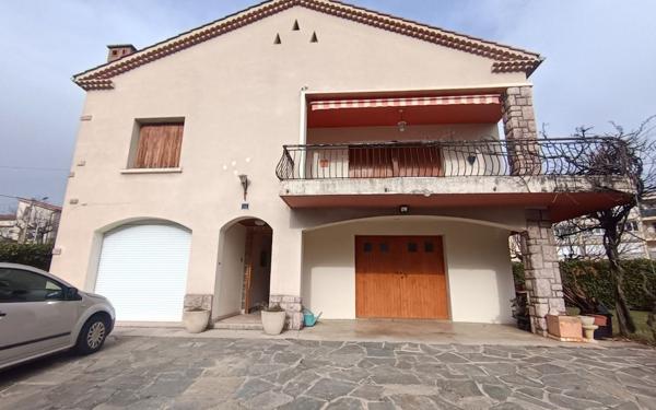 Maison à vendre    5 pièces •  Laragne-Montéglin