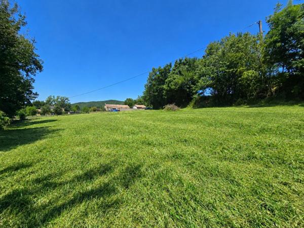 Terrain de 2 750 m² à quelques minutes de Mirepoix