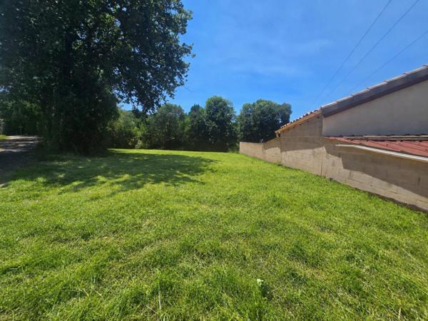 Terrain de 2 750 m² à quelques minutes de Mirepoix