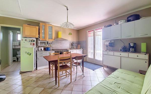 Maison à vendre    3 pièces •  Fromental