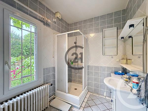 Appartement F3 à vendre  3 pièces - 70,21 m 2   MONTEREAU FAULT YONNE  - 77