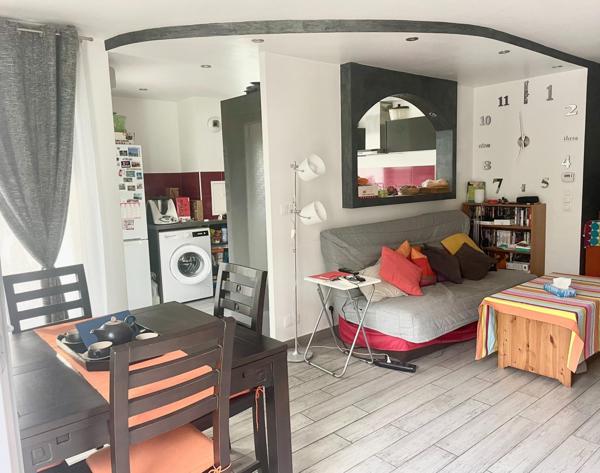 Charmant Appartement T4 - 68 m²  à Athis-mons avec deux places de parking couvertes