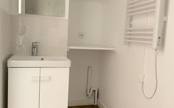 Appartement à louer    1 pièce • 12,25 m2 Le Perreux-sur-Marne