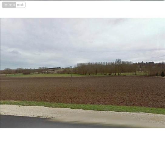 Terrain à Batir à vendre à Valençay dans l'Indre (36600), ref : 021/548