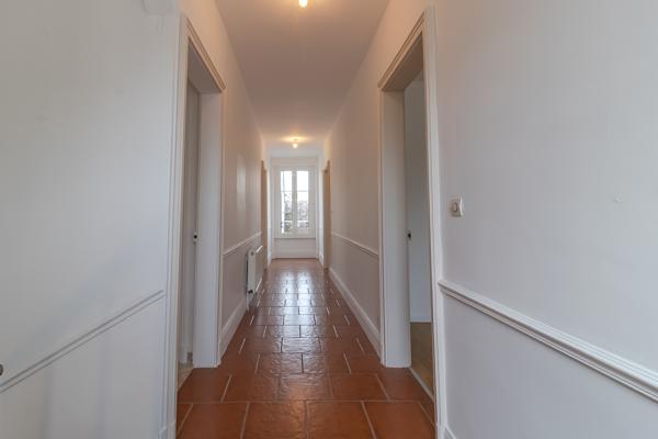 Maison La Vernelle 6 pièce(s) 159 m2