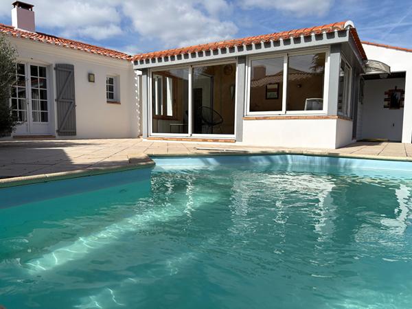 Maison Saint Hilaire De Riez 3 ch, garages, piscine