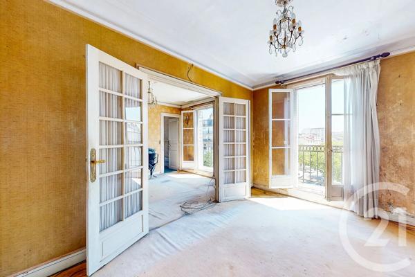Appartement F3 à vendre  3 pièces - 70,60 m 2   PARIS  - 75009