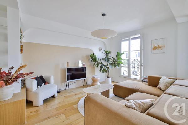 Appartement F3 à vendre  3 pièces - 70,60 m 2   PARIS  - 75009