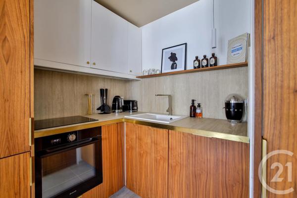 Appartement F3 à vendre  3 pièces - 70,60 m 2   PARIS  - 75009