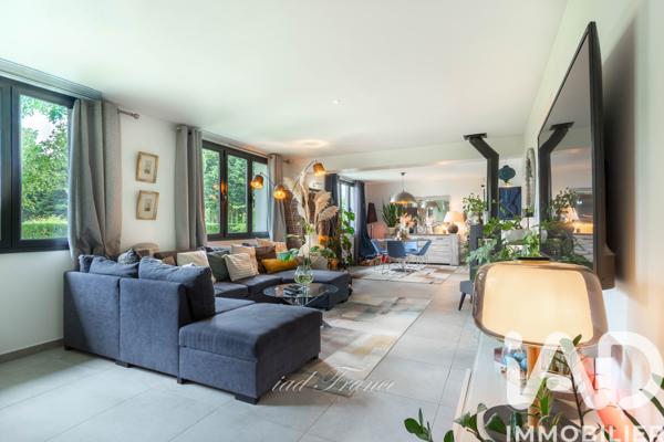 Maison à vendre 8 pièces 214 m² Les Alluets-le-Roi