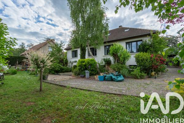 Maison à vendre 8 pièces 214 m² Les Alluets-le-Roi