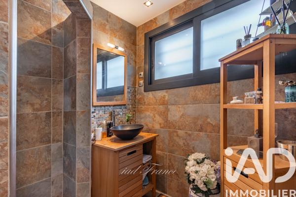 Maison à vendre 8 pièces 214 m² Les Alluets-le-Roi