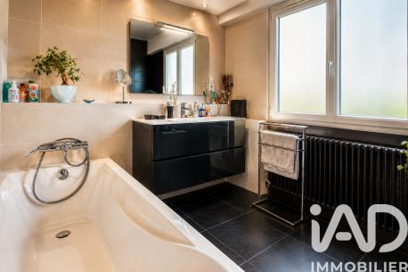 Maison à vendre 10 pièces 185 m² Andrésy