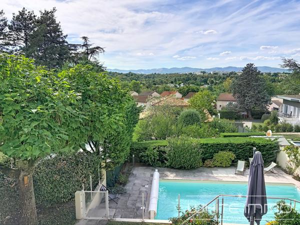 "LES TILLEULS" - VENTE EN CO-EXCLUSIVITE, FRANCHEVILLE LE BAS, MAISON ANCIENNE, 169 M2, 4 CH/ BUREAU, PISCINE