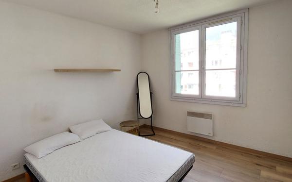 Appartement à louer    3 pièces •  Manosque