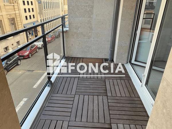 Location Appartement 4 pièces 102.8 m² - 17 RUE SAINT BERTRAND Le Mans 72000