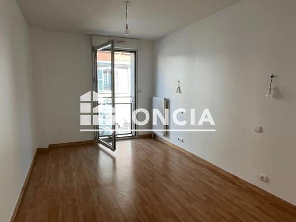 Location Appartement 4 pièces 102.8 m² - 17 RUE SAINT BERTRAND Le Mans 72000