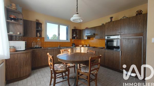 Maison à vendre 12 pièces 252 m² Puy-Guillaume