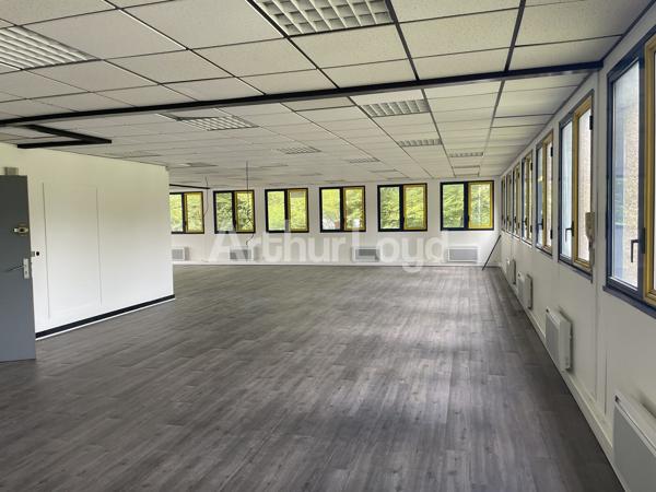 Bureaux à louer à Villeneuve d'Ascq espaces modulables et parkings privatifs