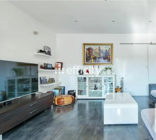 Maison 7 pièces - 228 m² Exclusivité efficity