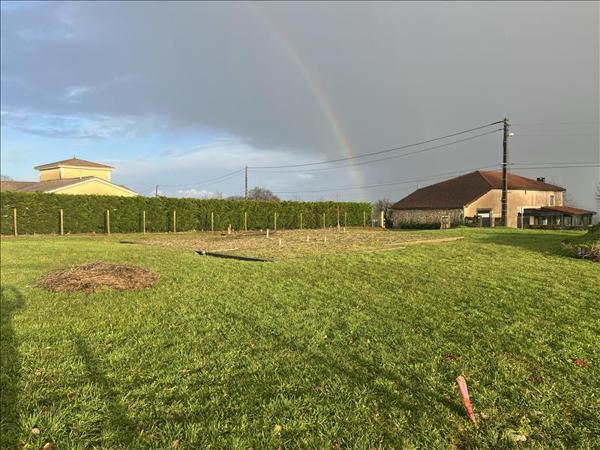 Terrain à vendre |  Orgedeuil |  1000 m²