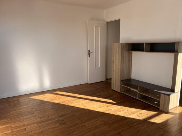 Appartement très lumineux T3 - 53m2 - 2 chambres, cave, parking