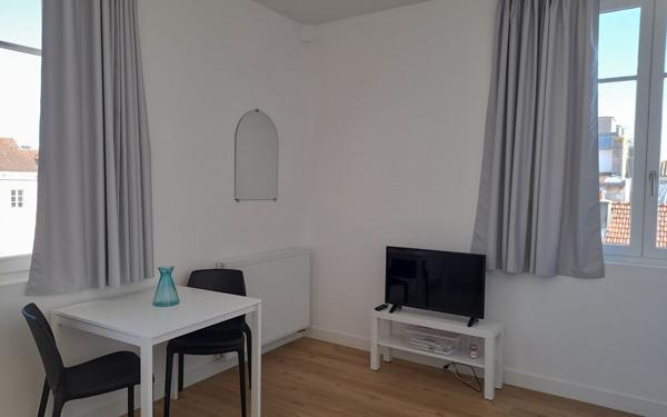 Appartement à louer    1 pièce •  Bayonne