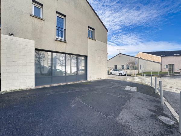 Local Commercial 3 pièces - 68 m²