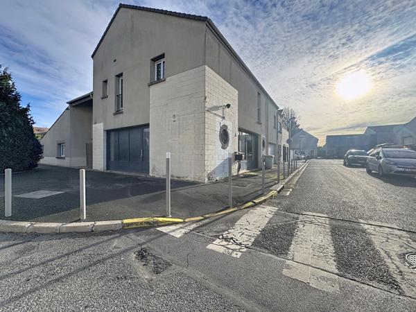 Local Commercial 3 pièces - 68 m²