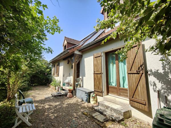 À saisir rapidement – En plein centre de Fondettes, maison familiale de 5 chambres sur un grand terrain divisible