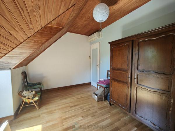 À saisir rapidement – En plein centre de Fondettes, maison familiale de 5 chambres sur un grand terrain divisible