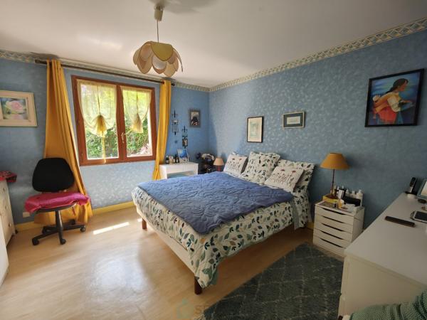 À saisir rapidement – En plein centre de Fondettes, maison familiale de 5 chambres sur un grand terrain divisible