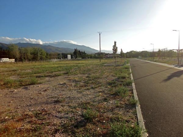 Dpt Pyrénées Orientales (66), à vendre ILLE SUR TET terrain constructible 1338 m², plat, vaibilisé