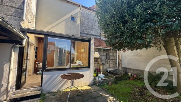 Maison à vendre  4 pièces - 108,40 m2 SAINTES - 17