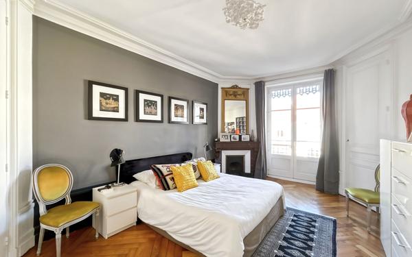 Appartement à vendre    4 pièces • 108,83 m2 Lyon 6
