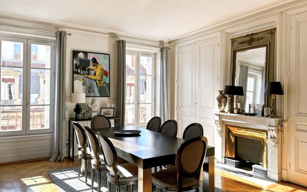 Appartement à vendre    4 pièces • 108,83 m2 Lyon 6