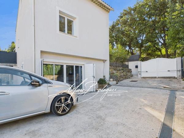 Six-Fours-les-Plages (83140) Six-Fours-les-Plages – Secteur résidentiel de Talian Villa lumineuse avec piscine & espace indépendant